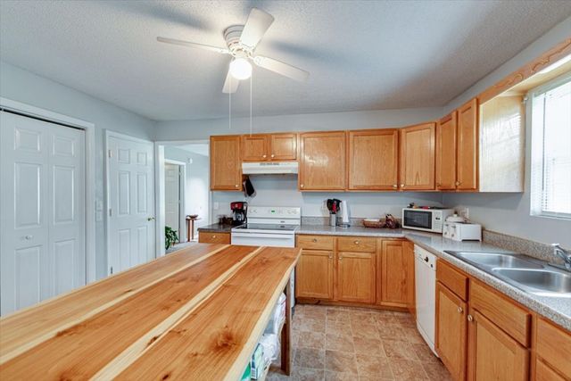 1142 Ben Hill Road, Dalton, GA 30721