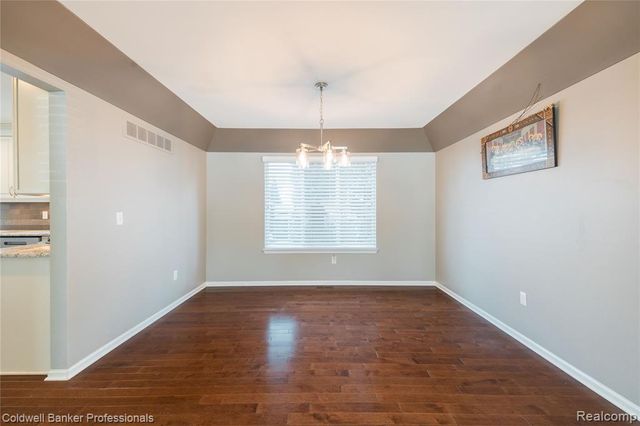 60628 S Lyon Trail, South Lyon, MI 48178