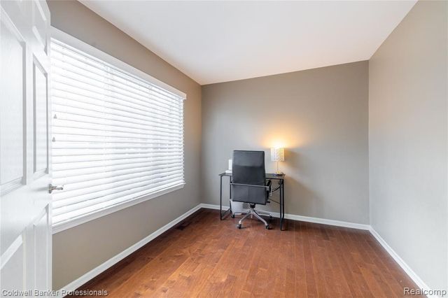 60628 S Lyon Trail, South Lyon, MI 48178