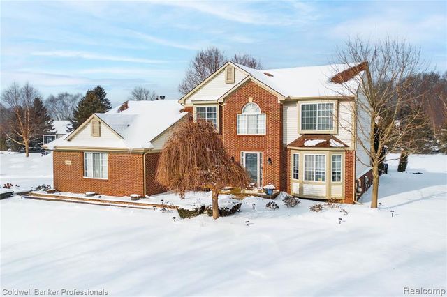 60628 S Lyon Trail, South Lyon, MI 48178