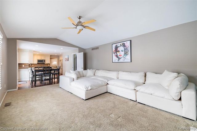 60628 S Lyon Trail, South Lyon, MI 48178