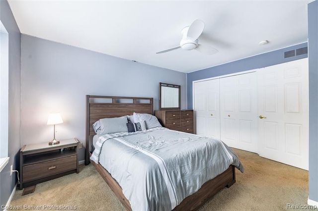 60628 S Lyon Trail, South Lyon, MI 48178