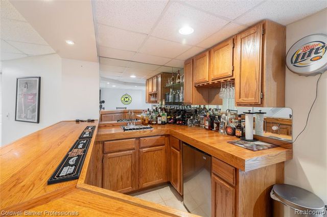 60628 S Lyon Trail, South Lyon, MI 48178