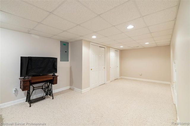 60628 S Lyon Trail, South Lyon, MI 48178