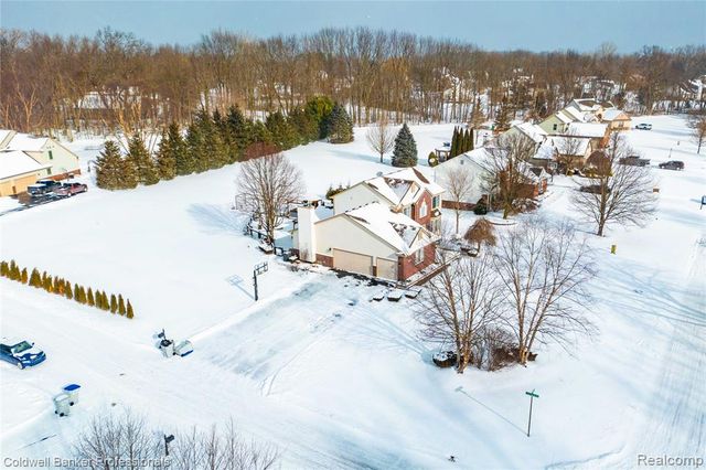 60628 S Lyon Trail, South Lyon, MI 48178