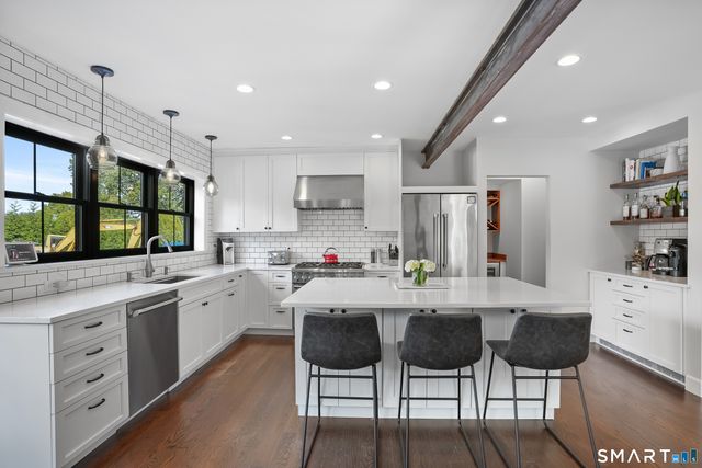 43 Crystal Street, New Canaan, CT 06840