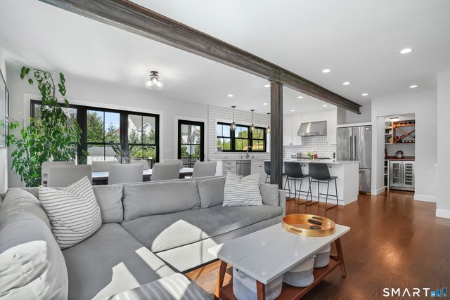 43 Crystal Street, New Canaan, CT 06840