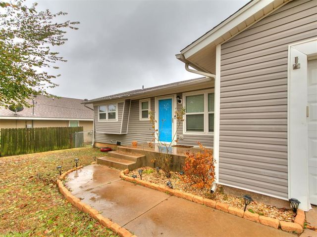 1017 S Anderson Road, Choctaw, OK 73020