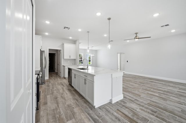 7825 92nd Court, Vero Beach, FL 32967