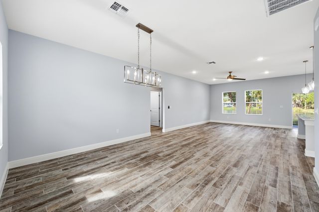 7825 92nd Court, Vero Beach, FL 32967