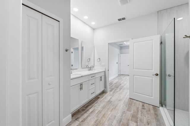 7825 92nd Court, Vero Beach, FL 32967