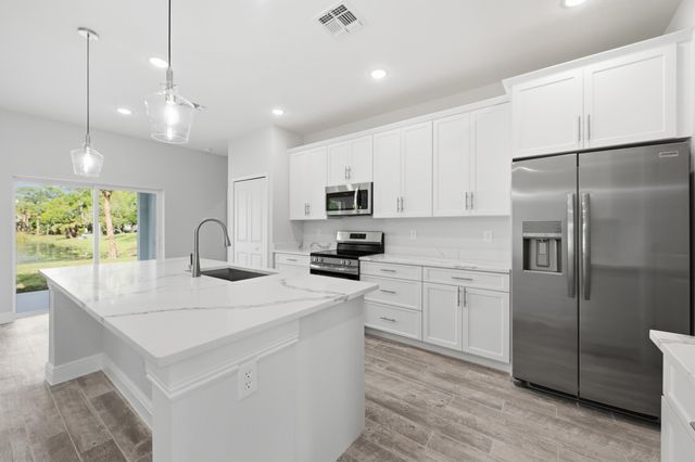 7825 92nd Court, Vero Beach, FL 32967