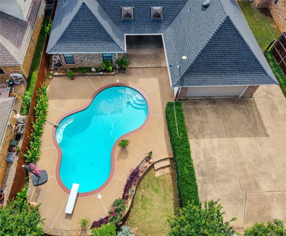 4203 Oak Springs Drive, Arlington, TX 76016