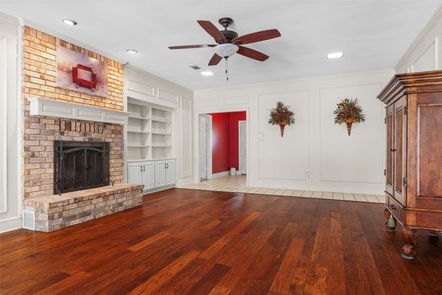 4203 Oak Springs Drive, Arlington, TX 76016