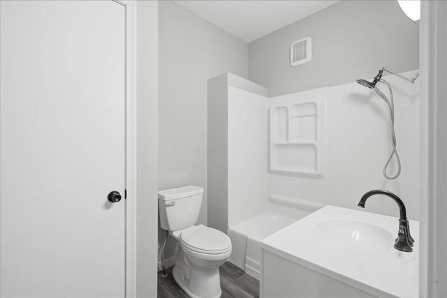 1121 2nd Street, Hudson, WI 54016