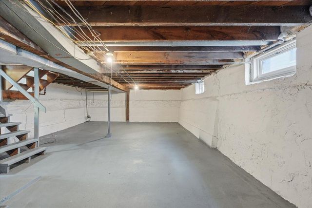 1121 2nd Street, Hudson, WI 54016