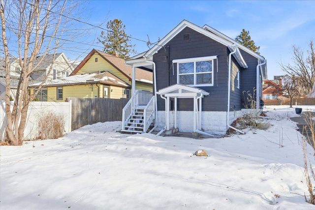 1121 2nd Street, Hudson, WI 54016