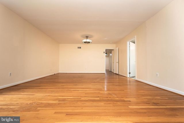 11506 KAREN DR, Rockville, MD 20854