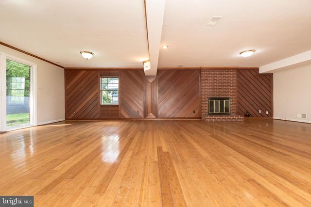 11506 KAREN DR, Rockville, MD 20854