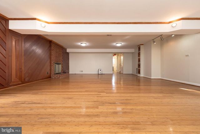 11506 KAREN DR, Rockville, MD 20854