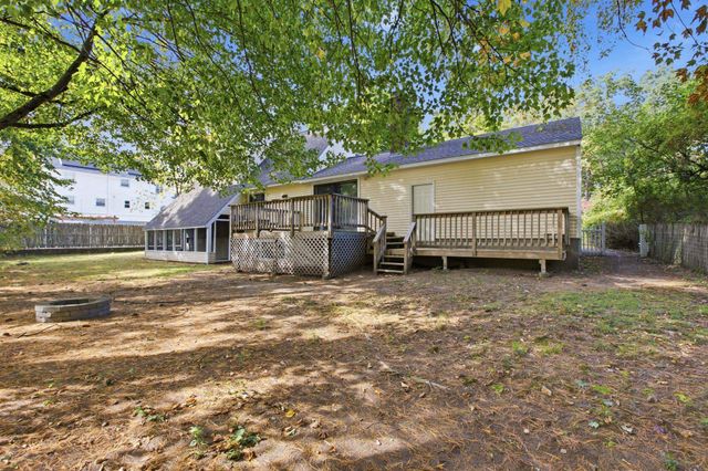 3 Alice Drive, Nashua, NH 03063