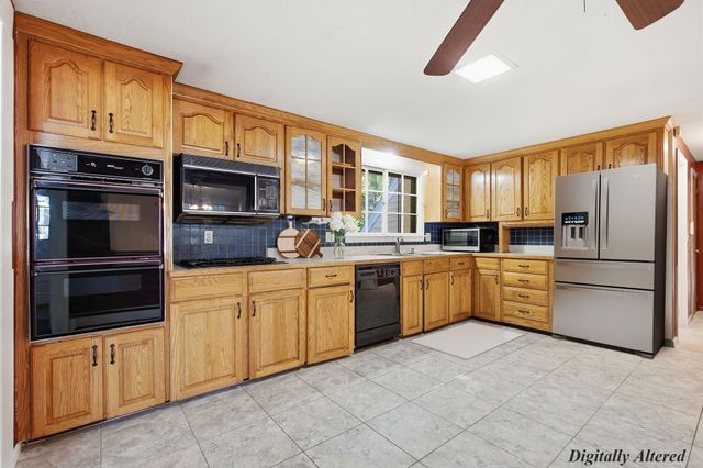 3 Alice Drive, Nashua, NH 03063