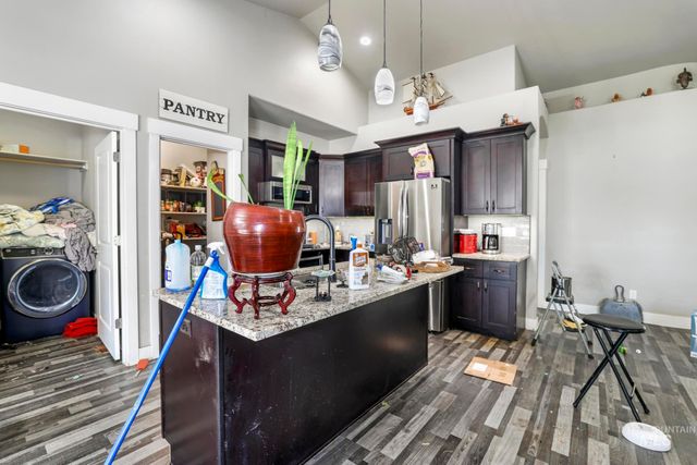 1433 Kenyon Road, Twin Falls, ID 83301