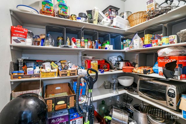 1433 Kenyon Road, Twin Falls, ID 83301