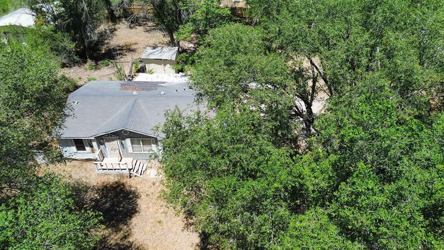 17 Mountain Laurel Street, Los Lunas, NM 87031