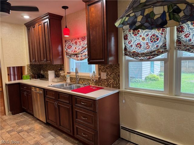 410 Louisiana Avenue, Elyria, OH 44035