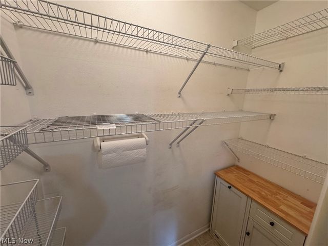 410 Louisiana Avenue, Elyria, OH 44035