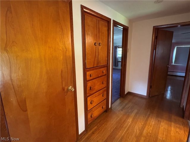 410 Louisiana Avenue, Elyria, OH 44035