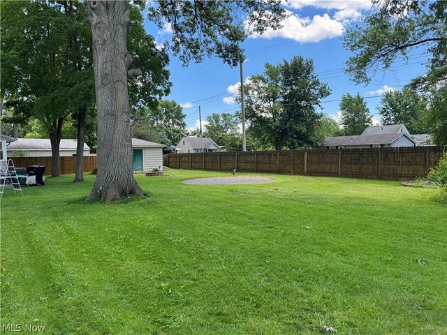 410 Louisiana Avenue, Elyria, OH 44035