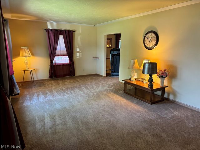 410 Louisiana Avenue, Elyria, OH 44035