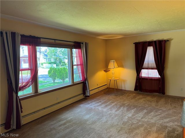 410 Louisiana Avenue, Elyria, OH 44035