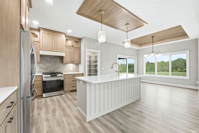 1163 E 600 N, Columbia City, IN 46725