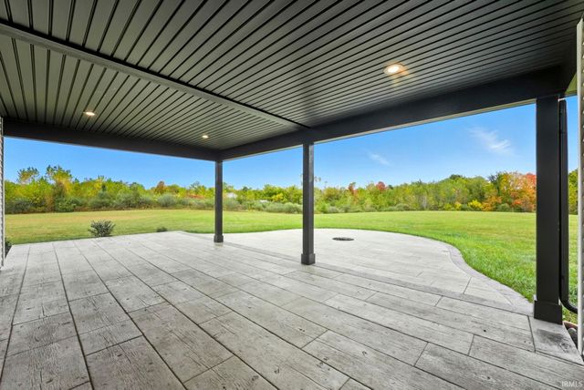 1163 E 600 N, Columbia City, IN 46725