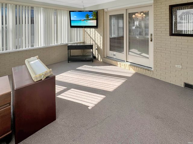 218 Shane Court, Evansville, IN 47715