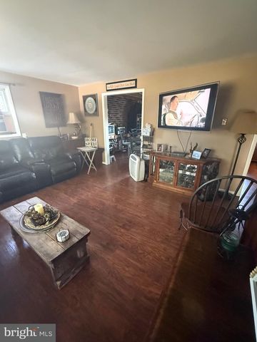 100 MAUGERS MILL RD, Pottstown, PA 19464