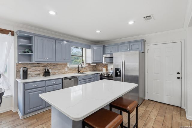 1250 HOLLYHOCK LN, New Braunfels, TX 78130