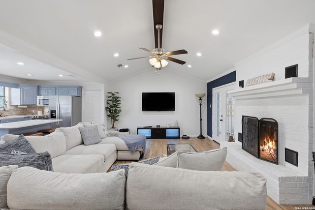 1250 HOLLYHOCK LN, New Braunfels, TX 78130