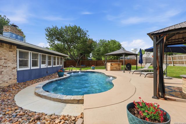 1250 HOLLYHOCK LN, New Braunfels, TX 78130