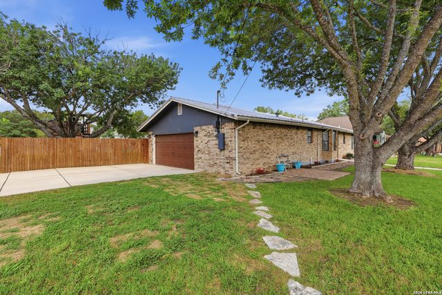 1250 HOLLYHOCK LN, New Braunfels, TX 78130
