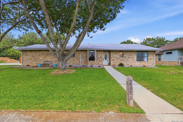 1250 HOLLYHOCK LN, New Braunfels, TX 78130