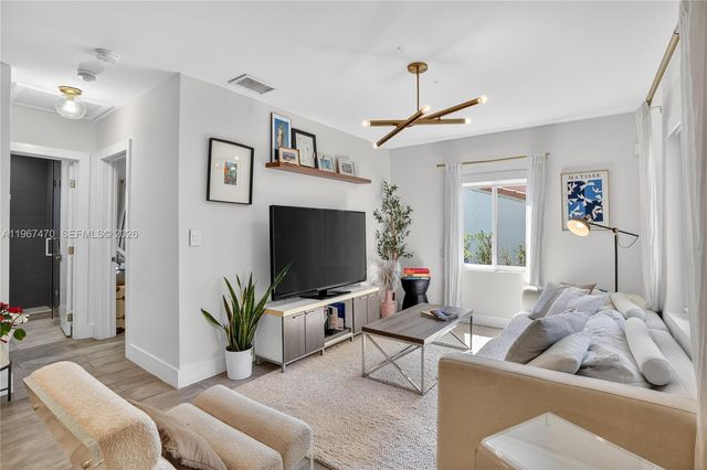 837 Alberca St, Coral Gables, FL 33134