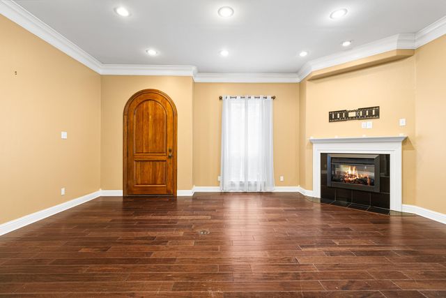 106 Pine Island Dr, Marshall, TX 75672