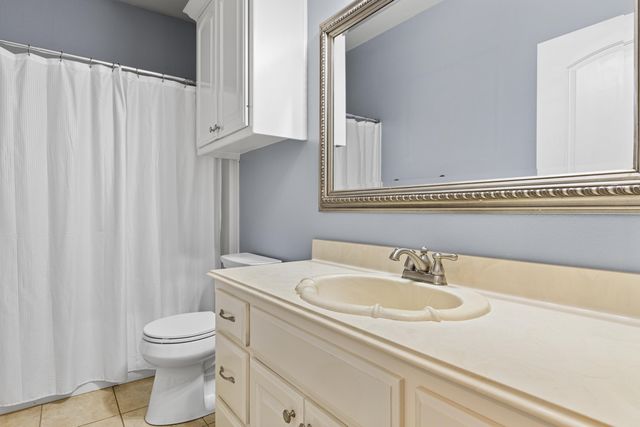 106 Pine Island Dr, Marshall, TX 75672