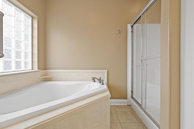 106 Pine Island Dr, Marshall, TX 75672