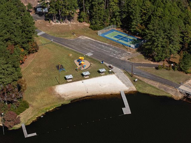 106 Pine Island Dr, Marshall, TX 75672