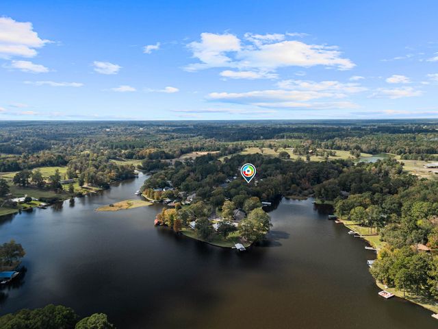 106 Pine Island Dr, Marshall, TX 75672